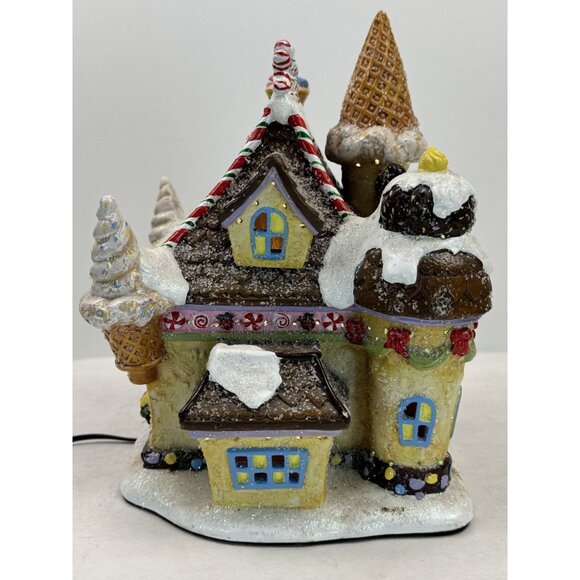Vintage 2004 Fiber Optic Gingerbread House Christmas Village Candy Ice Cream Con - Picture 6 of 16